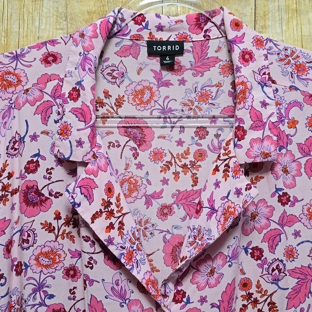 Torrid | Women | Top | Tie Front | Pink | Size 4 (Equiv 3x) - Picture 8 of 9